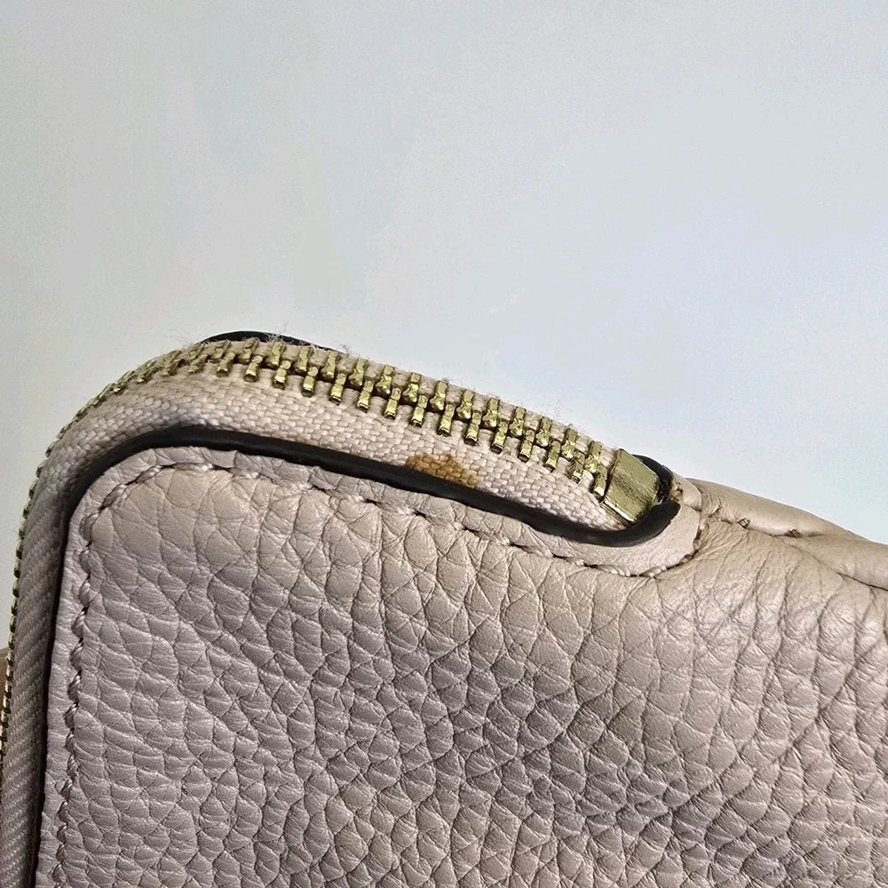Michael Kors Pebbled Leather Wristlet Clutch Wallet Blush Pink Zip Top Gold Tone